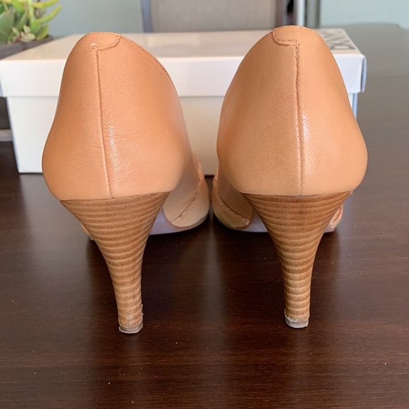 DKNYC Leather Peep Toe Heel - Picture 6 of 12